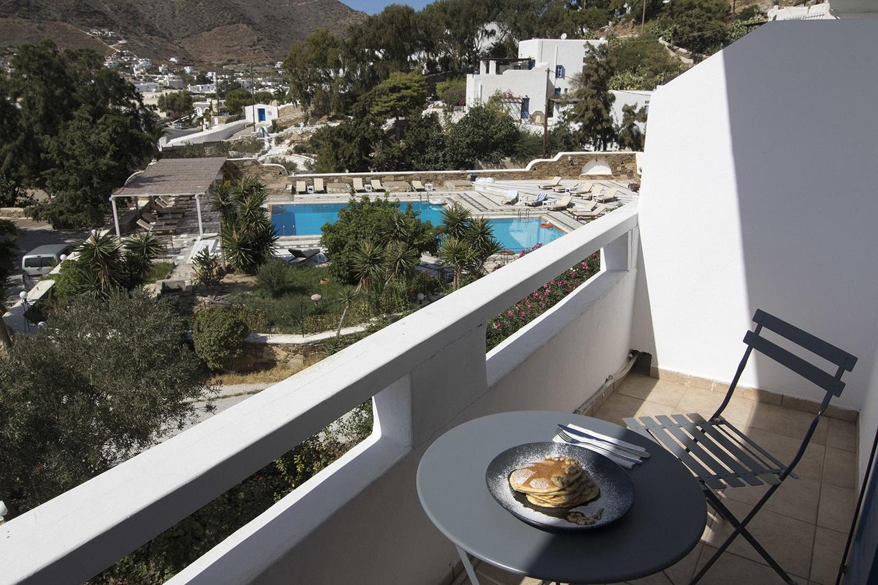 Armadoros Hotel / Ios Backpackers Kültér fotó